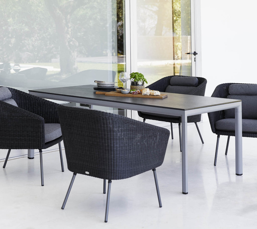 Drop dining table