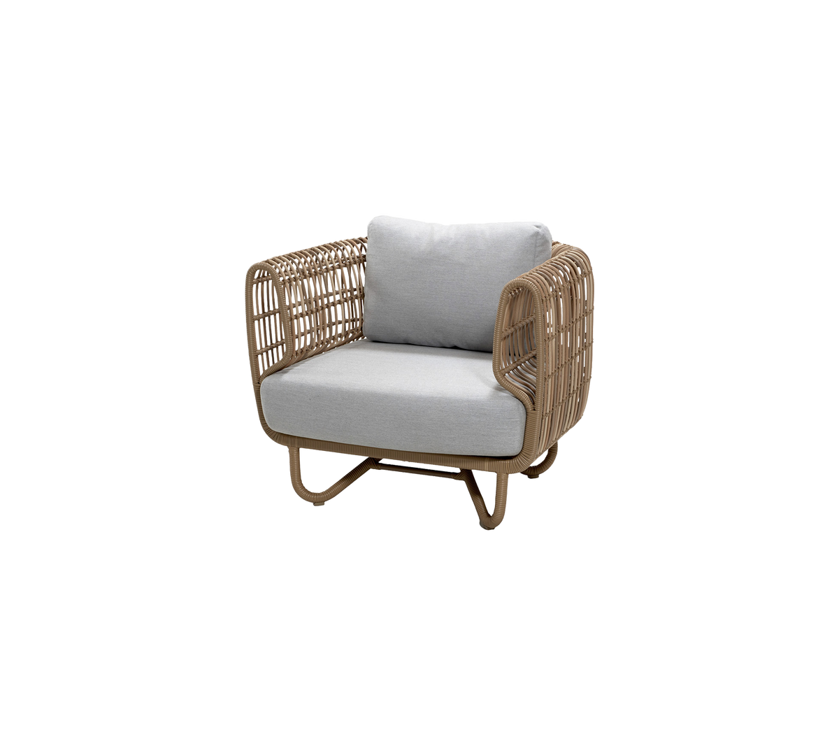 Stylish armchair featuring a woven frame and a comfortable grey cushion, perfect for cozy seating in any space.