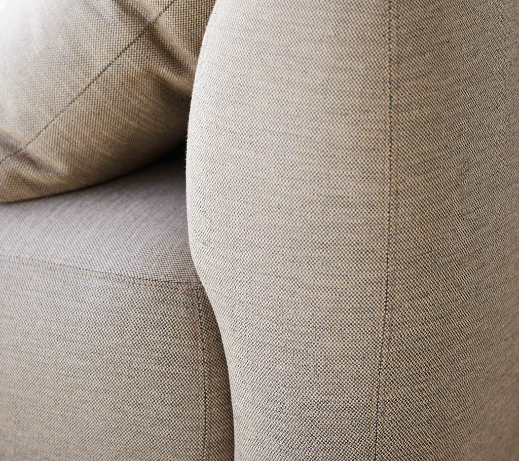 Capture corner sofa w/ table & chaise lounge (5)